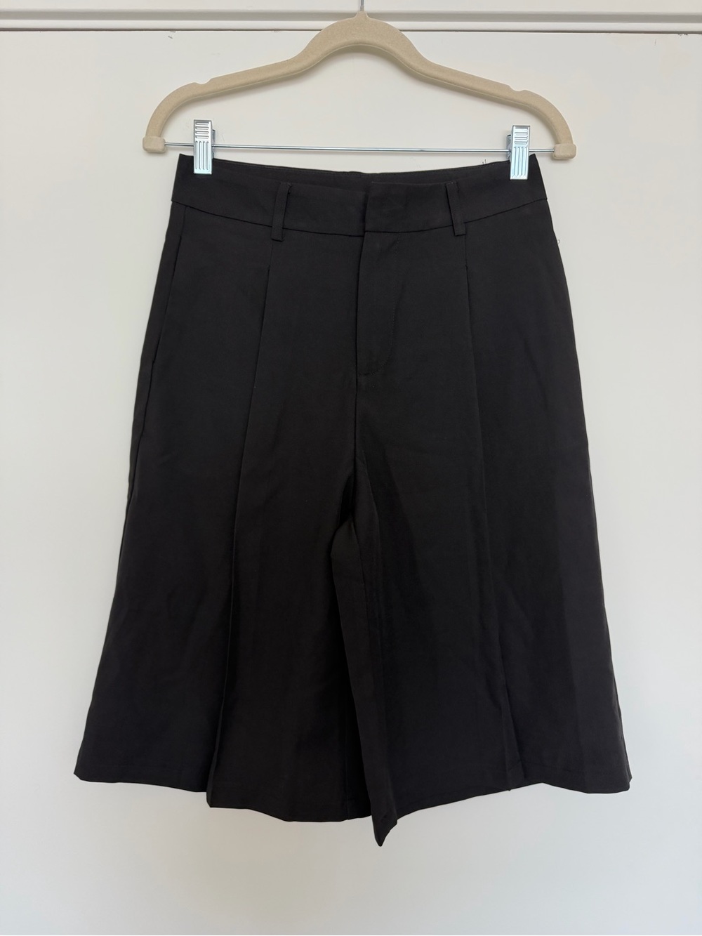 Black Women’s Tailored Shorts